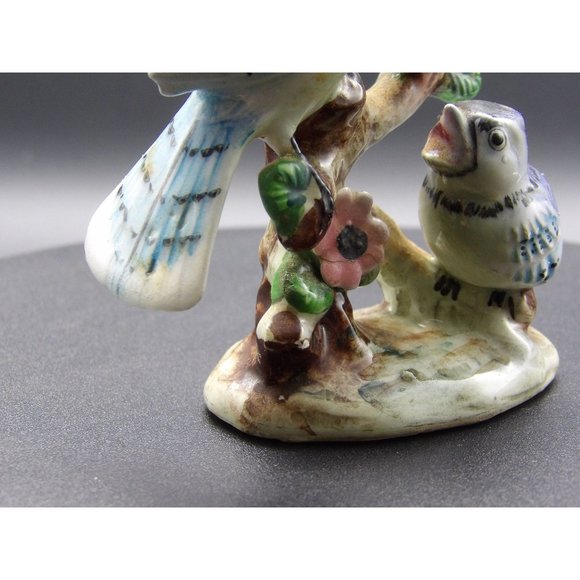 Vintage Blue Jay with Baby Figurine Marked "Blue Jar" 4" H x 3 1/2" W x 2" D - Picture 8 of 9